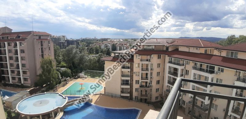 Продается меблированная трехкомнатная квартира с видом на бассейн в Сани бийч хилс / Sunny beach Hills Солнечный берег Болгария