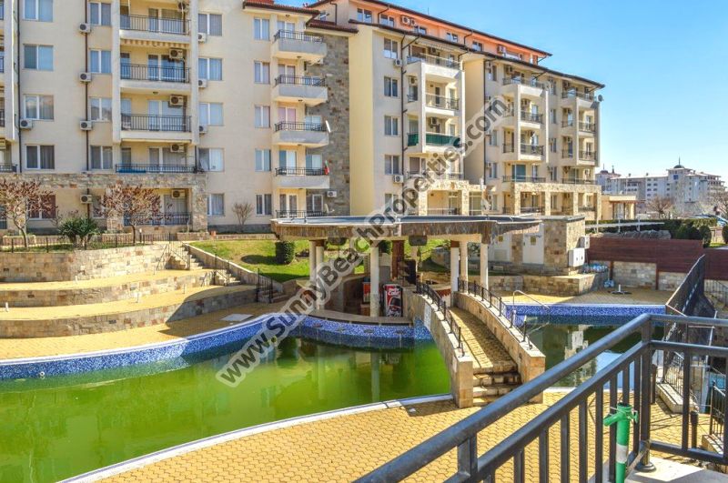 Продаётся меблированная трёхкомнатная квартира с видом на бассейн в Сани бийч хилс / Sunny beach Hills 250м.от пляжа,  Солнечный берег, Болгария 