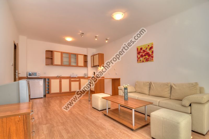 Мебелированный апартамет с 1 спальней в аренду, 20 м. от пляжа Равда, Болгария