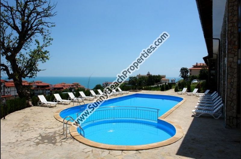 Продается меблированная трехкомнатная квартира с видом на море в Етара III  / Etara 3 в 200 м. от пляжа, Святой Влас Болгария 